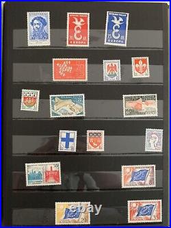 Album de collection de 400 timbres français rares du XXè siècle