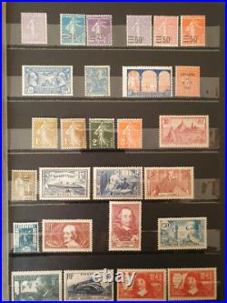 Collection 560 timbres France neuf MNH de 1924 à 1974 cote YT 1 300 Collection 560 timbres France neuf MNH de 1924 à 1974 cote YT 1 300