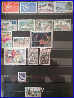 Collection 560 timbres France neuf MNH de 1924 à 1974 cote YT 1 300 Collection 560 timbres France neuf MNH de 1924 à 1974 cote YT 1 300