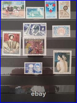 Collection 560 timbres France neuf MNH de 1924 à 1974 cote YT 1 300 Collection 560 timbres France neuf MNH de 1924 à 1974 cote YT 1 300
