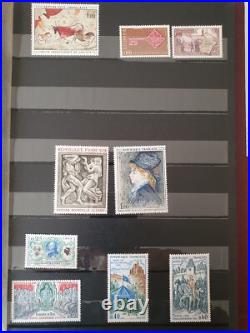 Collection 560 timbres France neuf MNH de 1924 à 1974 cote YT 1 300 Collection 560 timbres France neuf MNH de 1924 à 1974 cote YT 1 300