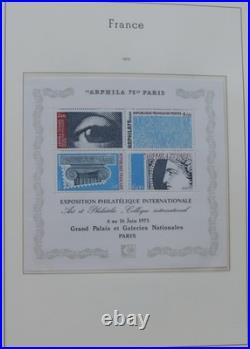 Collection de timbres de France neufs de 1960 à 1974 en album Leuchtturm