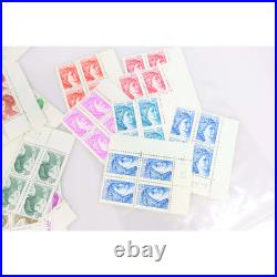 Thematique Marianne En Coins Datés, Nombreux Blocs De 4 6 -10 Timbres Neufs