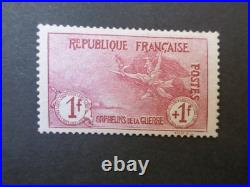 Timbre de la série orphelins n° 154 neuf gomme sans charnière ni trace signé