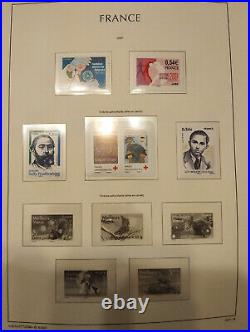 Timbres France année 2007 complète timbres du n°3996 au 4126 PA 70 Blocs Carnets